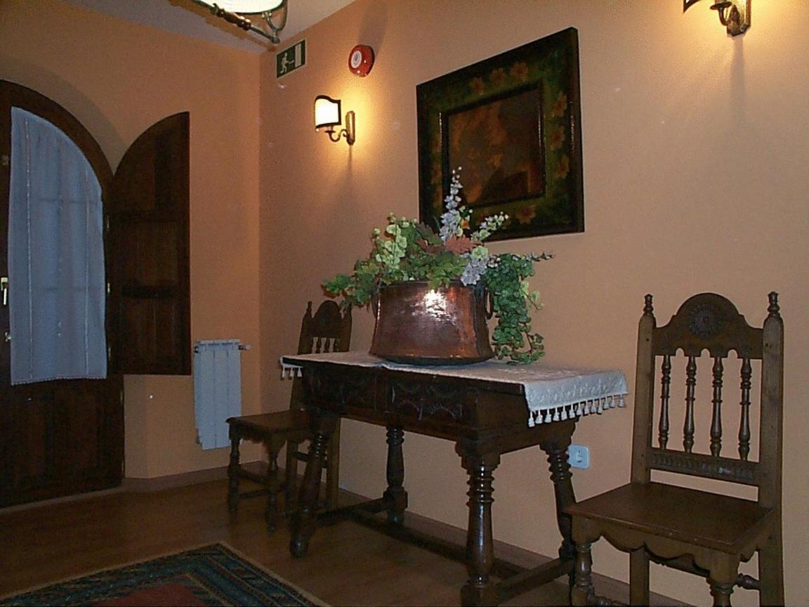 Posada De La Abadia - Adults Only Σαντιγιάνα ντελ Μαρ Εξωτερικό φωτογραφία