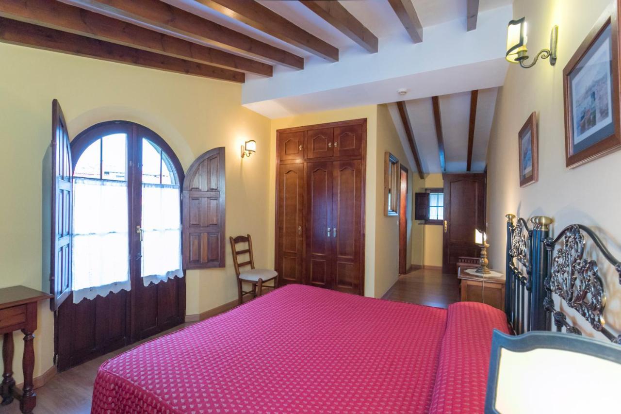 Posada De La Abadia - Adults Only Σαντιγιάνα ντελ Μαρ Εξωτερικό φωτογραφία