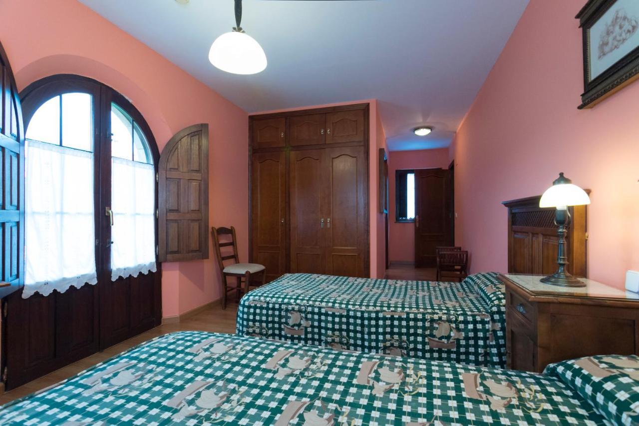 Posada De La Abadia - Adults Only Σαντιγιάνα ντελ Μαρ Εξωτερικό φωτογραφία