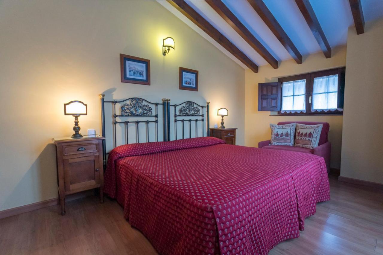 Posada De La Abadia - Adults Only Σαντιγιάνα ντελ Μαρ Εξωτερικό φωτογραφία