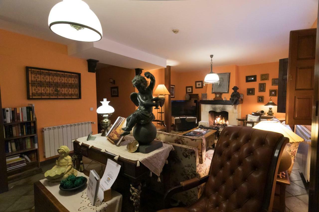Posada De La Abadia - Adults Only Σαντιγιάνα ντελ Μαρ Εξωτερικό φωτογραφία