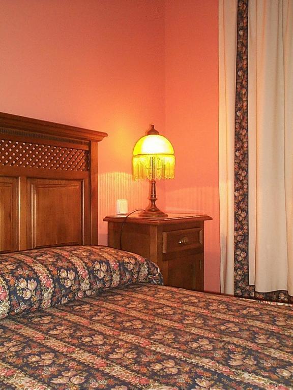 Posada De La Abadia - Adults Only Σαντιγιάνα ντελ Μαρ Δωμάτιο φωτογραφία
